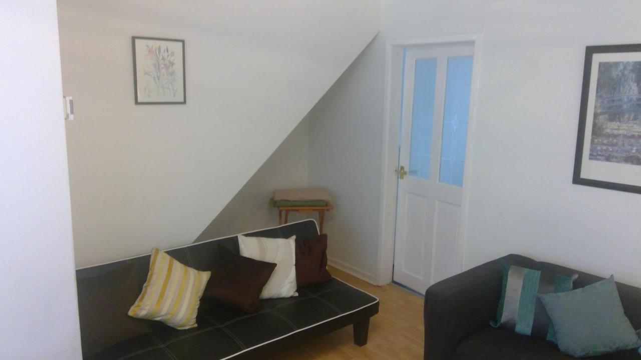 Delightful House With Big Ambitions Apartment Leigh  Ngoại thất bức ảnh